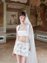 Load image into Gallery viewer, Woodstock veil - rent