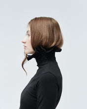 Load image into Gallery viewer, NARCISSUS HIGH-NECK TOP, black