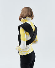 Load image into Gallery viewer, VEST ELIZABETH WITH SLEEVES, black - rent