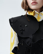 Load image into Gallery viewer, VEST ELIZABETH WITH SLEEVES, black - rent