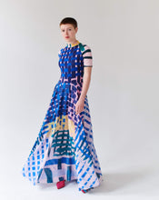 Load image into Gallery viewer, QUEEN MAXI DRESS