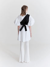 Load image into Gallery viewer, EMA SHIRT with puffed short sleeves, crisp white