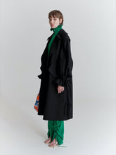 Load image into Gallery viewer, Tailored master coat with detachable sleeves
