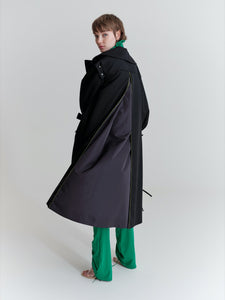Tailored master coat with detachable sleeves