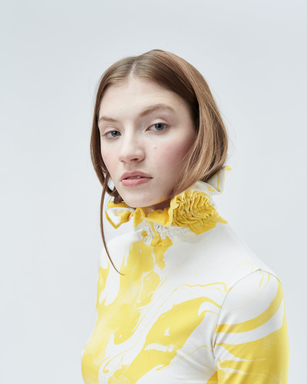 NARCISSUS HIGH-NECK TOP, yellow marble
