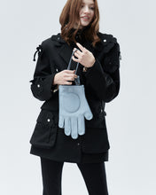 Načíst obrázek do prohlížeče Galerie, GLOVE BAG WITH BELT AND MINI STRAP, light blue
