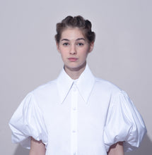 Načíst obrázek do prohlížeče Galerie, EMA SHIRT with puffed short sleeves, crisp white
