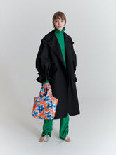 Load image into Gallery viewer, Tailored master coat with detachable sleeves
